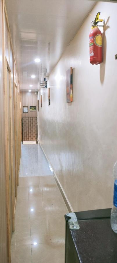 Royal Cabin Stay Мумбаї Екстер'єр фото